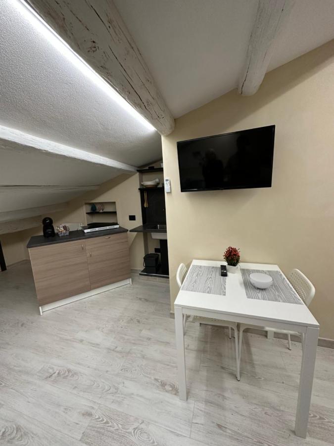 Olinad Rooms Castelbuono  Eksteriør billede