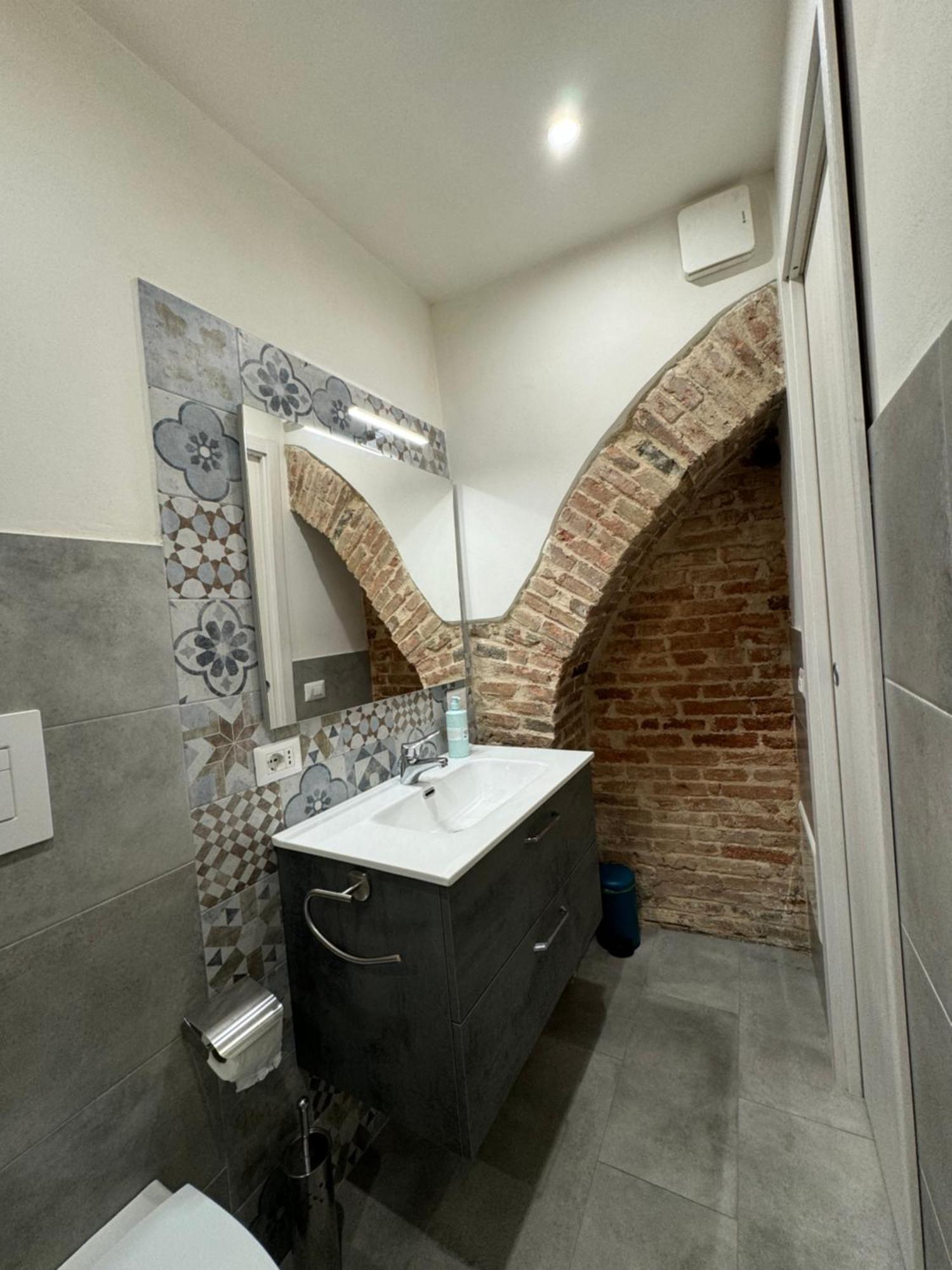 Olinad Rooms Castelbuono  Eksteriør billede